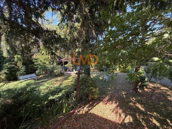 Propriété familiale rare avec parc arboré et fort potentiel foncier