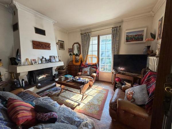 Propriété familiale rare avec parc arboré et fort potentiel foncier