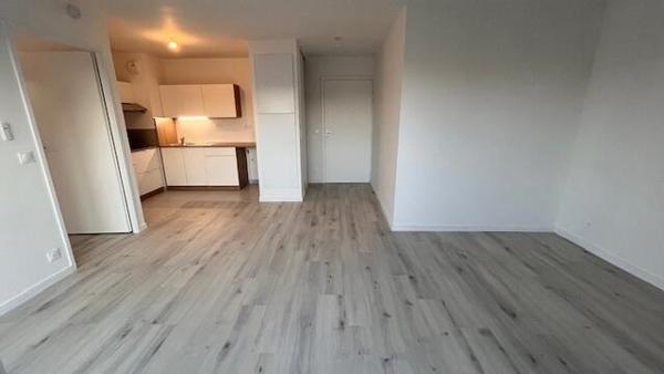 Chartres 2 pièces de 43,83 m² avec balcon et parking sous-sol