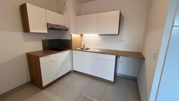Chartres 2 pièces de 43,83 m² avec balcon et parking sous-sol