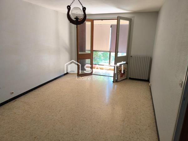 Pavillon a fort potentiel a renover