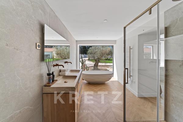 Maison contemporaine de 420m2 - Pernes-Les-Fontaines