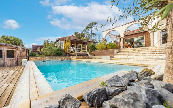 Maison à vendre    6 pièces •  Labenne