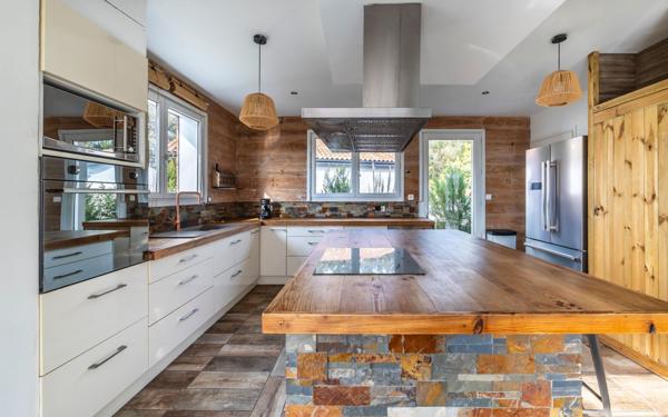 Maison à vendre    6 pièces •  Labenne