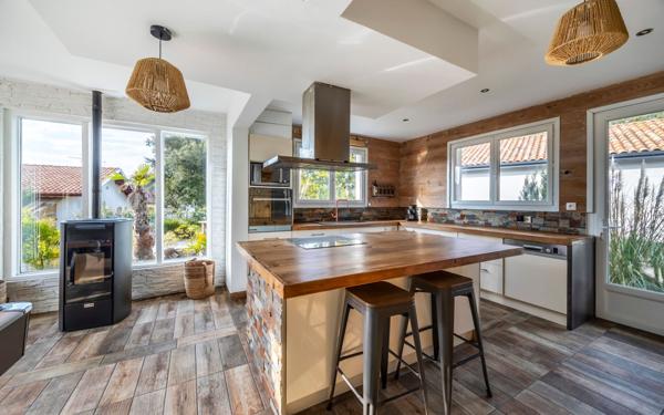 Maison à vendre    6 pièces •  Labenne