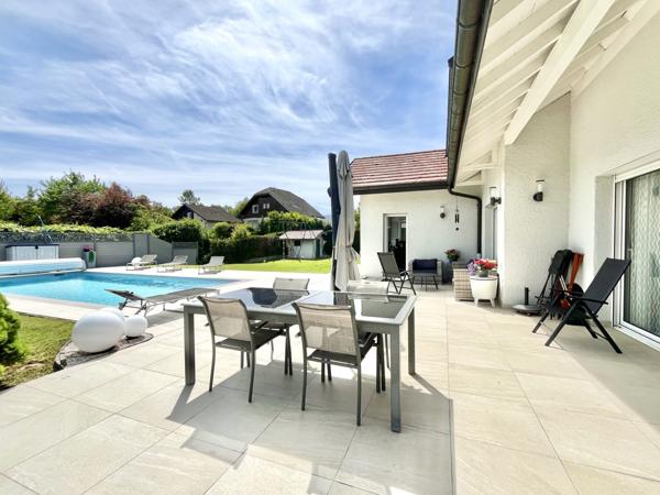 MAISON CENTRE VILLAGE - PISICNE - T2 INDÉPENDANT - SOUS SOL