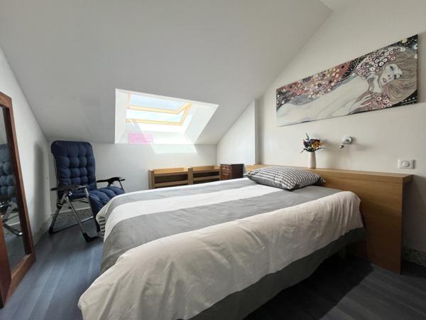 MAISON CENTRE VILLAGE - PISICNE - T2 INDÉPENDANT - SOUS SOL