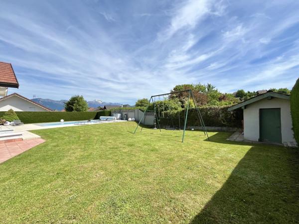 MAISON CENTRE VILLAGE - PISICNE - T2 INDÉPENDANT - SOUS SOL