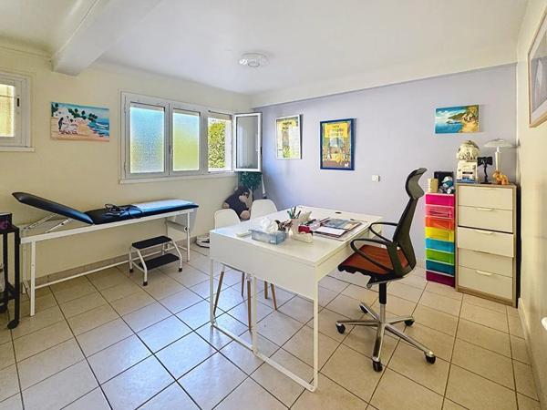 Bureau à vendre à Aubagne (13400)