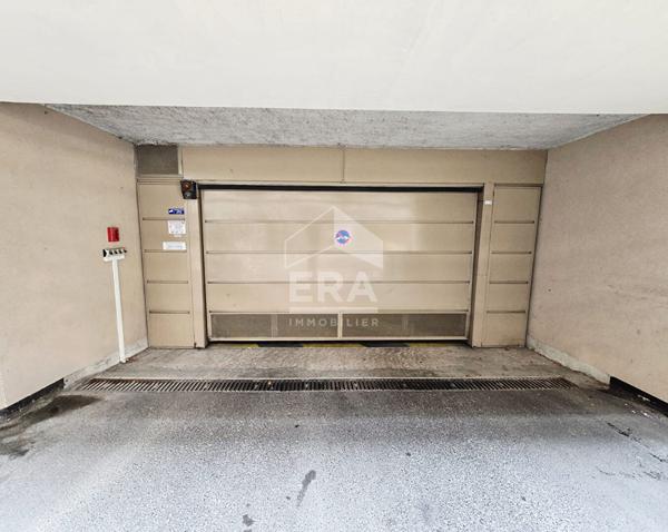 Lot de deux places de parking boxables - SAINT LAURENT DU VAR
