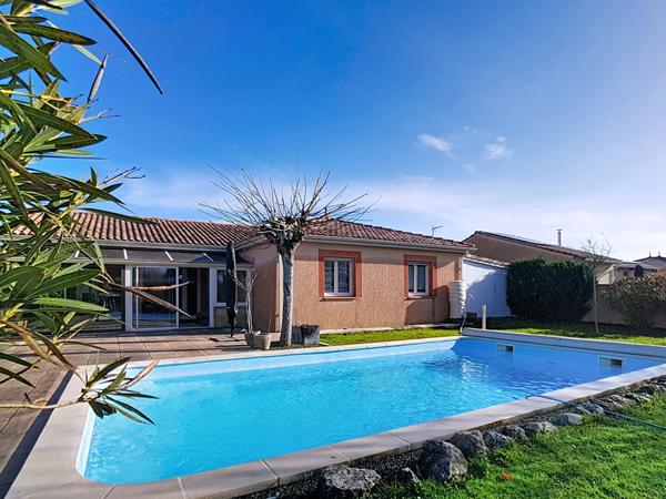 A VENDRE - Maison de plain-pied avec piscine - 3 chambres - SAINT LYS (31470) Proche centre ville