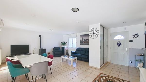 A VENDRE - Maison de plain-pied avec piscine - 3 chambres - SAINT LYS (31470) Proche centre ville