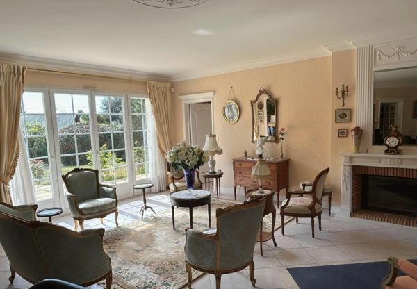 Villa d'architecte avec piscine à 1.9km de la plage