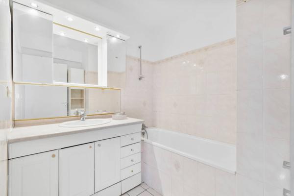 Appartement à vendre 5 pièces de 101 m²