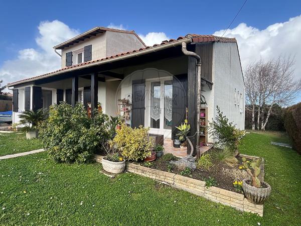 Maison 3 chambre(s) à vendre - Meschers-sur-Gironde, Charente-Maritime - 17