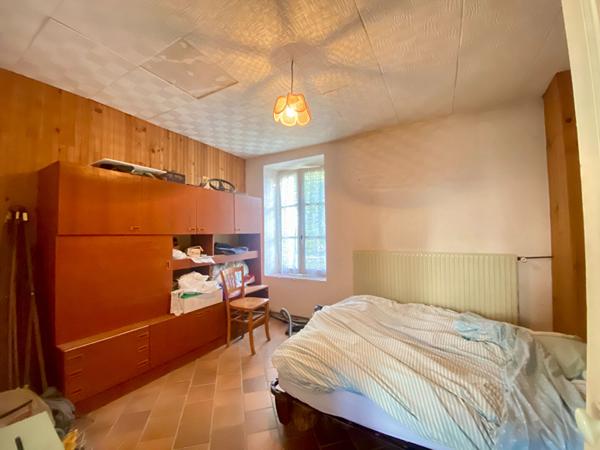 CONTRES ? Longère à rénover, à 5 minutes à pied du centre-ville