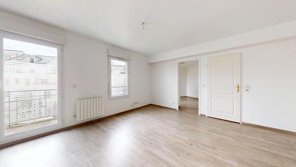 Location                                                      Appartement
                        
                     2 pièces                      42 m2                     à Lucé