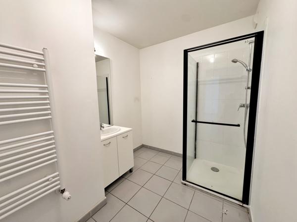 Appartement 3 pièce(s) 2 chambre(s) 65.79 m²