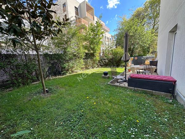 Appartement T3 65m2, Villeurbanne limite Lyon 3, terrasse, jardin, garage PMR