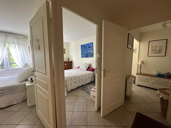 Appartement T3 65m2, Villeurbanne limite Lyon 3, terrasse, jardin, garage PMR