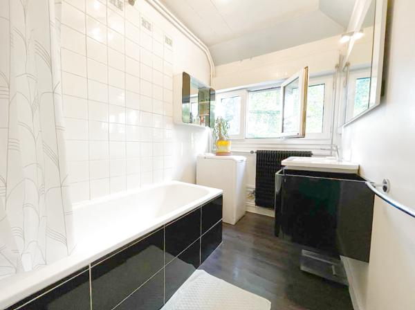 Versailles (78000) NOUVEAUTE VERSAILLES CHANTIERS - MEULIERE et JARDIN partagé - 3 PIECES SPACIEUX avec VUE sur FORET - DERNIER E