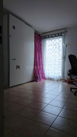 Gennevilliers (92230) T3 73m2 avec BALCON et PARKING, Emplacement n°1