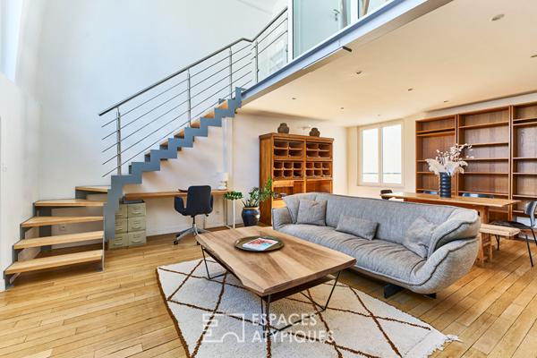 Atelier d’artiste en dernier étage avec remise à tableaux à SoPi