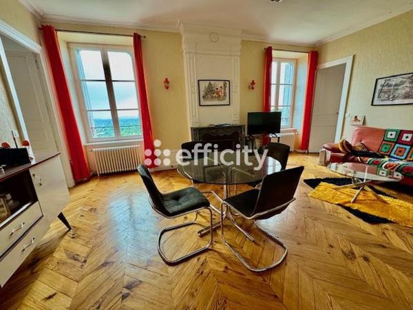 Immeuble
         17 pièces
        - 400 m² Exclusivité 139 000 € *