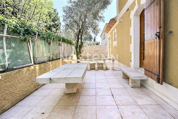 Marignane- A vendre Maison de type 5 avec 4 chambres sur une parcelle de 664m2