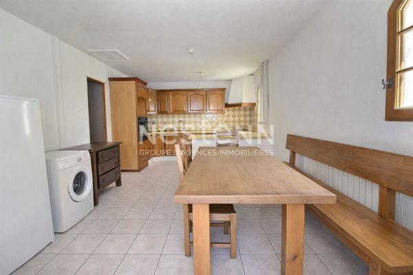 Marignane- A vendre Maison de type 5 avec 4 chambres sur une parcelle de 664m2