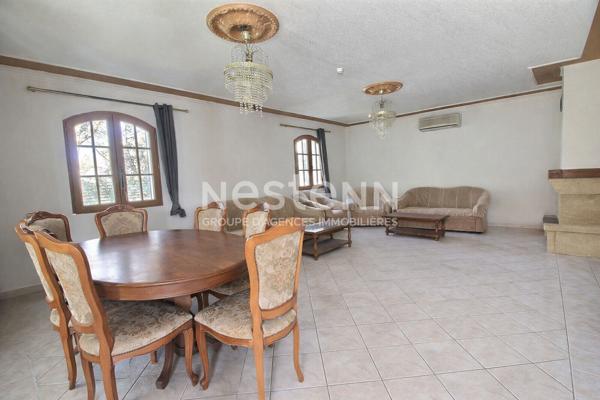 Marignane- A vendre Maison de type 5 avec 4 chambres sur une parcelle de 664m2