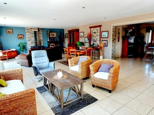 MAISON 4 CHAMBRES - 53400 CRAON Réf. 53075 | 399 000 €