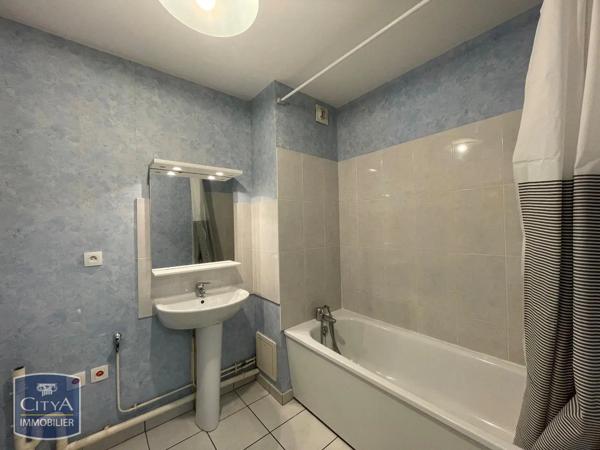 Appartement à louer 3 pièces 76.4m² Château-Thierry (02400)