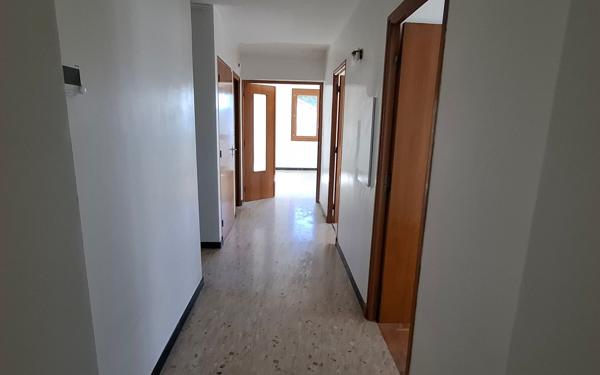 Maison à louer    4 pièces •  Laragne-Montéglin