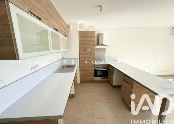 Location appartement 2 pièces 47 m² Six-Fours-les-Plages