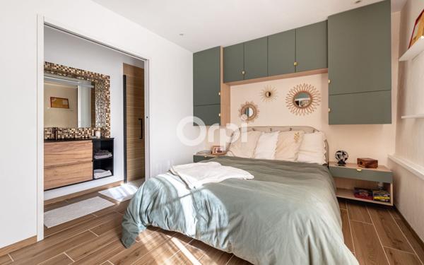 Maison à vendre    8 pièces • 185 m2 Aureil