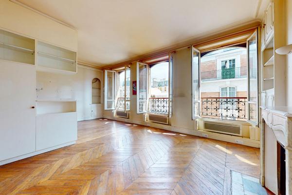 Appartement  3 pièces à rénover à deux pas des Batignolles