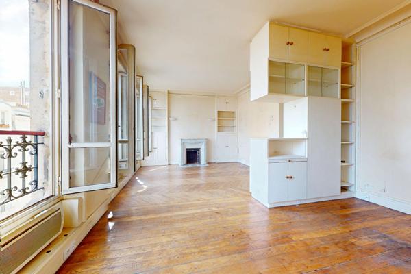 Appartement  3 pièces à rénover à deux pas des Batignolles