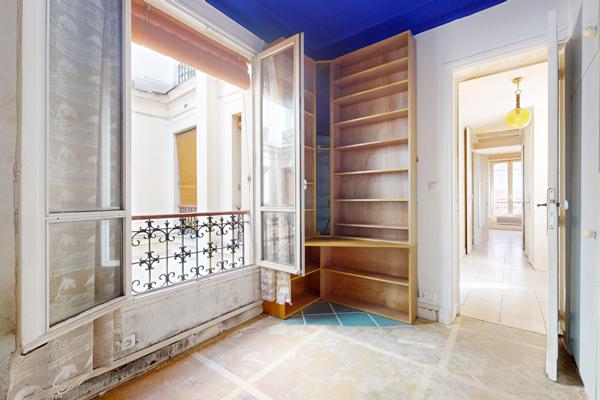 Appartement  3 pièces à rénover à deux pas des Batignolles