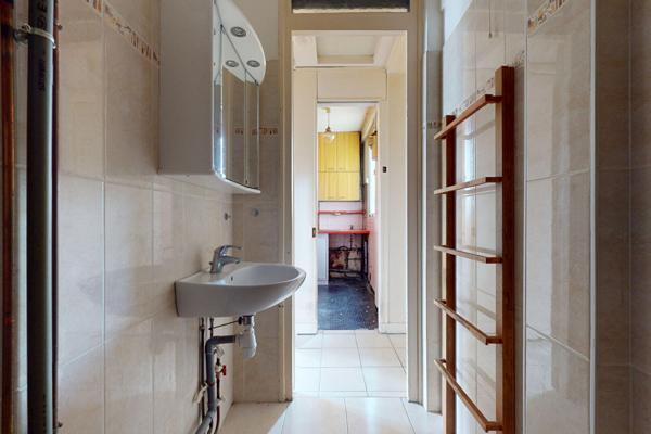 Appartement  3 pièces à rénover à deux pas des Batignolles