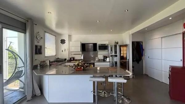 Appartement à vendre 2 pièces 48m² Saint-Denis (97400)