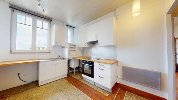 Secteur CESSON - Appartement Melun 3 pièces 75 m2 avec cave et cellier.