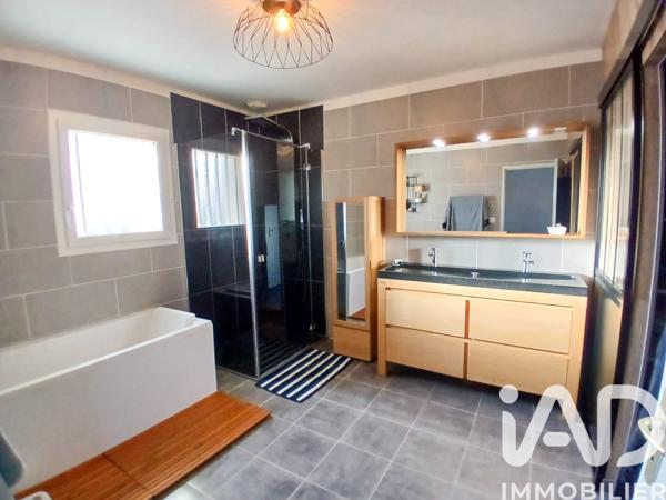 Maison à vendre 4 pièces 112 m² Bourg-Achard