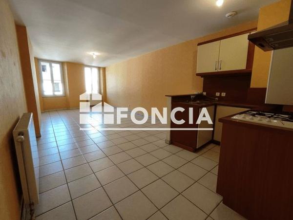 Location Appartement 2 pièces 60.02 m² - 33 RUE DE LA REPUBLIQUE Albertville 73200