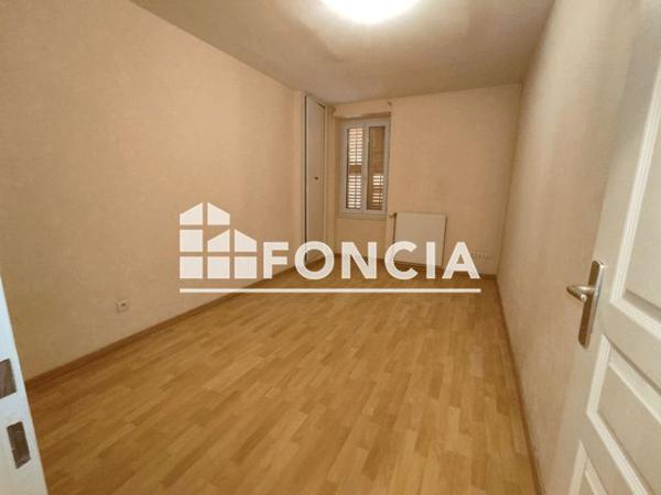 Location Appartement 2 pièces 60.02 m² - 33 RUE DE LA REPUBLIQUE Albertville 73200