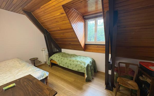 Maison à vendre    6 pièces • 160,56 m2 Pau