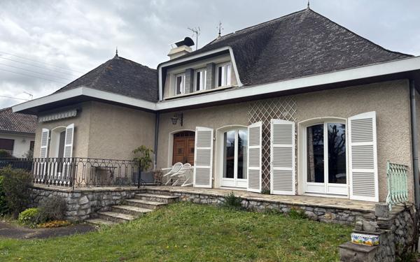 Maison à vendre    6 pièces • 160,56 m2 Pau