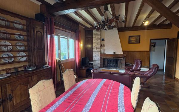 Maison à vendre    6 pièces • 160,56 m2 Pau