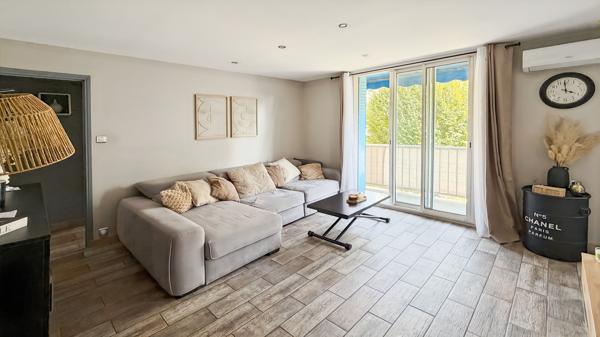 A vendre exclusivité appartement T3/T4 de 61 m2 , balcon à Marseille Saint Just 13013