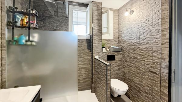 A vendre exclusivité appartement T3/T4 de 61 m2 , balcon à Marseille Saint Just 13013